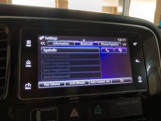 Mitsubishi Outlander PHEV Kaiteki 4WD