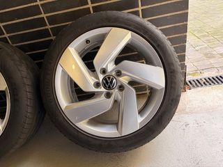 Llantas con gomas para VW Golf 8 “ORIGINALES”