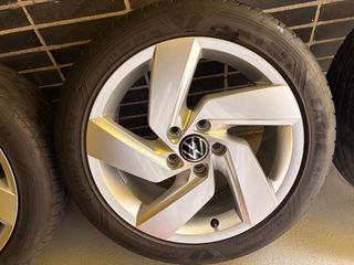 Llantas con gomas para VW Golf 8 “ORIGINALES”