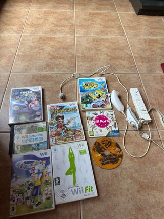 Pacchetto 2 Wii + Giochi + Accessori NEGOZIABILE
