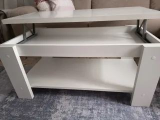 Mesa de centro de madera blanca