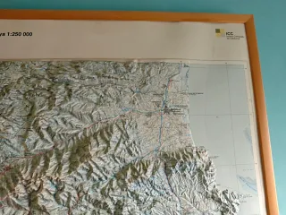 Mapa Catalunya 1:250.000 ICGC con relieves