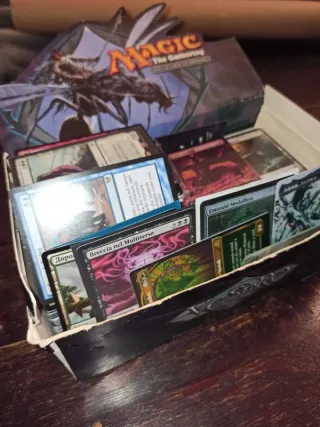 Lotto carte Magic MTG + Pokemon omaggio