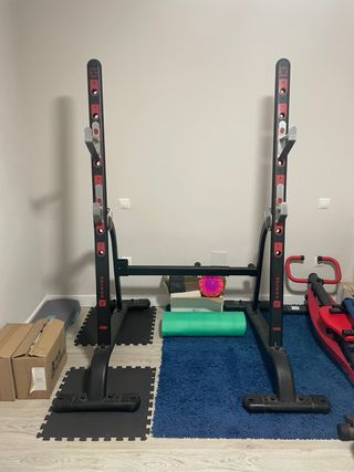 Banco de pesas y musculación