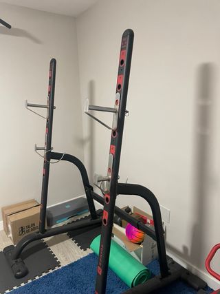 Banco de pesas y musculación