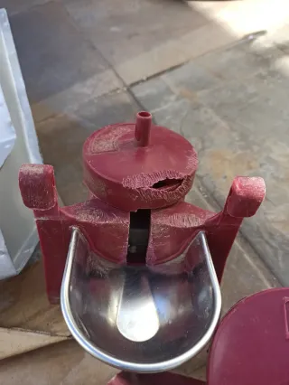 Comederos  y bebederos para conejos