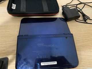 Nintendo 3DS XL Blu con Caricatore e Custodia