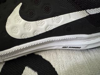 Zapatillas Nike Negras y Blancas