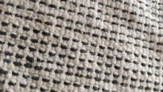 Alfombra Ikea Beige y Negra 1.10x1.70