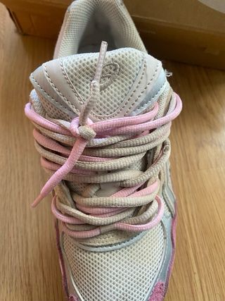 ASICS rosas y plateadas