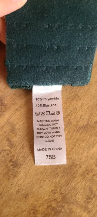 Sujetador verde encaje