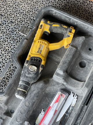 Taladro percutor Dewalt 18V
