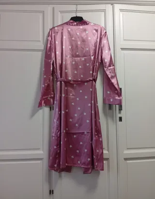 Bata de dormir rosa
