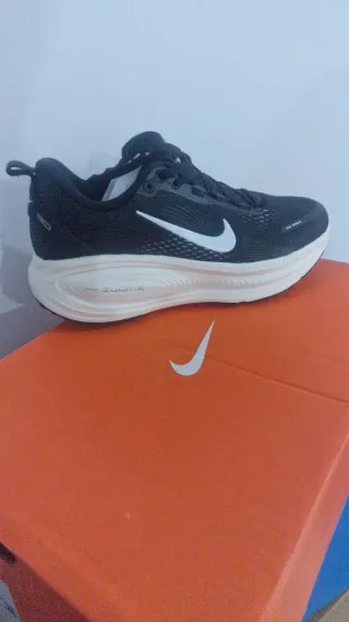 Tenis Nik zoom Negro/Blanco