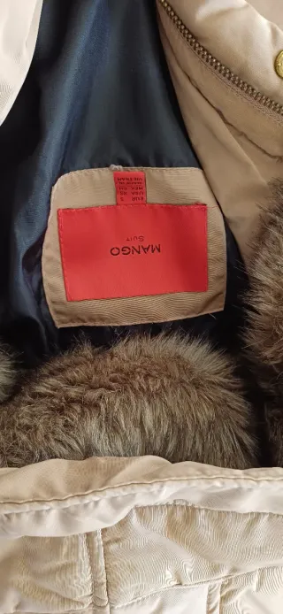 Chaquetón Mango Beige con Capucha y Pelo