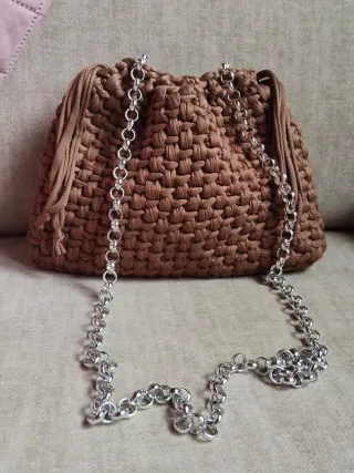 Pochette Bottega in fettuccia marrone