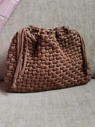 Pochette Bottega in fettuccia marrone