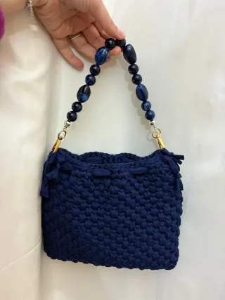 Borsa blu fatta a mano