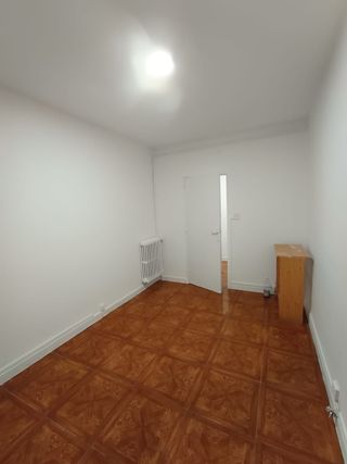 ALQUILO PISO 3 HABITACIONES