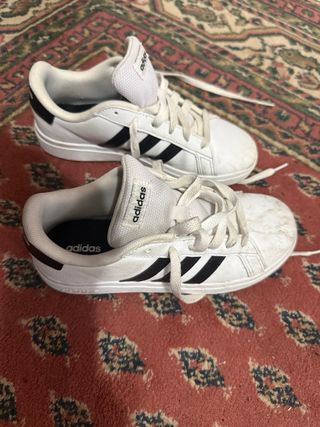 Scarpe Adidas, Joma e scarpe da calcio 15 paia