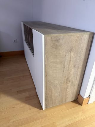 Aparador 3 puertas. Color: Roble y Blanco