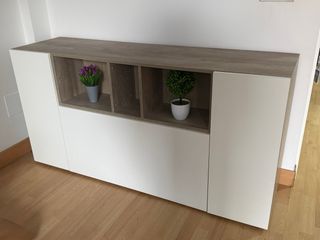 Aparador 3 puertas. Color: Roble y Blanco