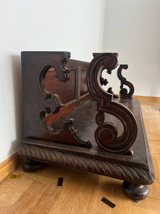 Base de mueble antigua de madera