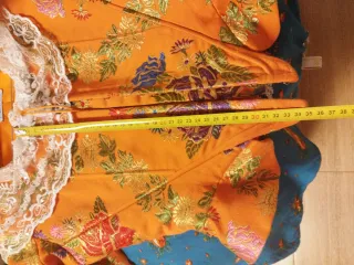 Traje de Fallera naranja