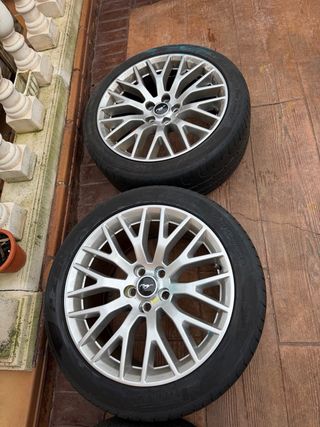 Llantas Ford Mustang Performance