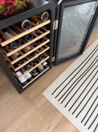 Vinoteca Eléctrica Retro WINECOOLER – 45 Botellas