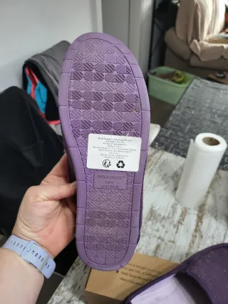 Zapatillas de casa Rockdove Moradas. Con poco uso.