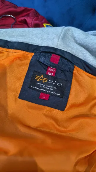 Chaqueta Alpha MA-1 Zip Hood Backprint