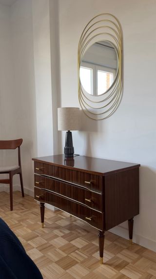 Cómoda y mesitas de noche Vintage