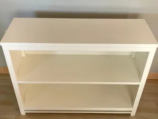 Estantería blanca de madera