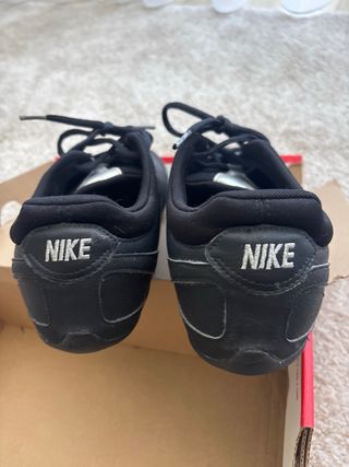 Zapatillas Nike Negras de piel