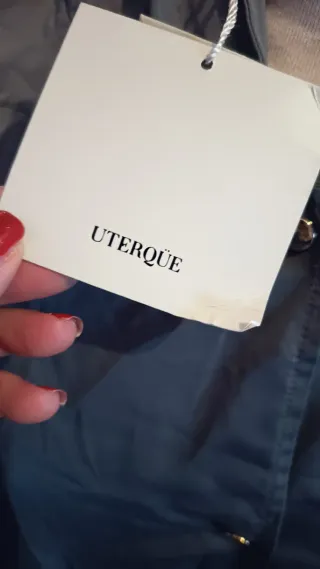 Capa nueva con etiqueta Talla Única