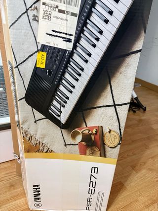 Teclado Yamaha E273