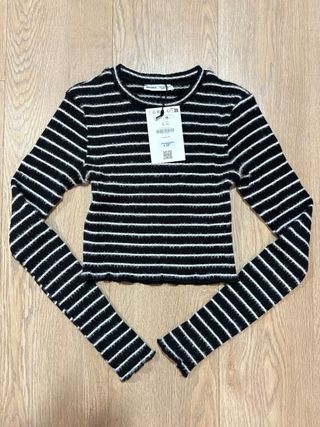 Bershka Jersey Rayas Blanco y Negro Talla S