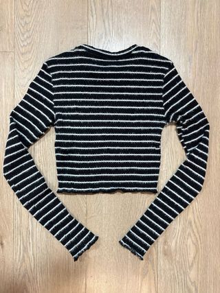 Bershka Jersey Rayas Blanco y Negro Talla S
