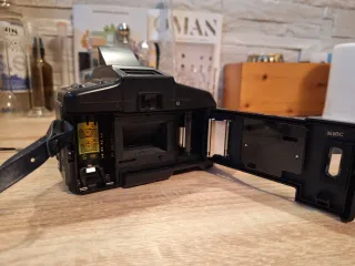 Fotocamera Chinon Genesis Automatica