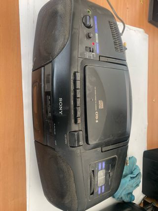 Radiocasete CD Sony CFD-8