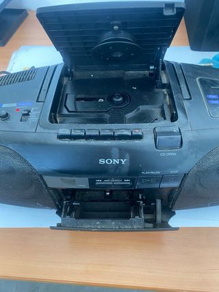 Radiocasete CD Sony CFD-8