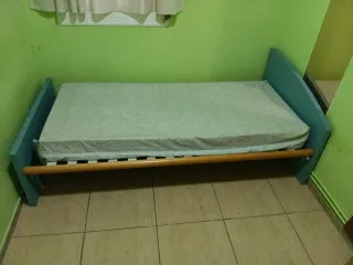 Cama individual con colchón