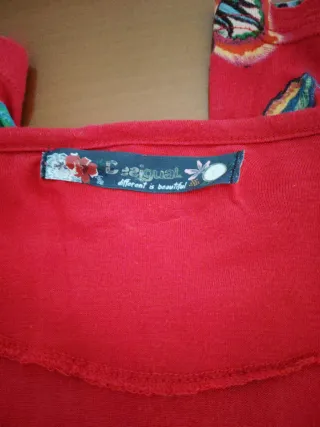 Camiseta Desigual Talla L Flores y Mandalas