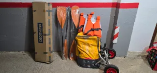 Kayak Decathlon con accesorios