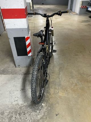 Bicicleta Kona Doble Suspensión