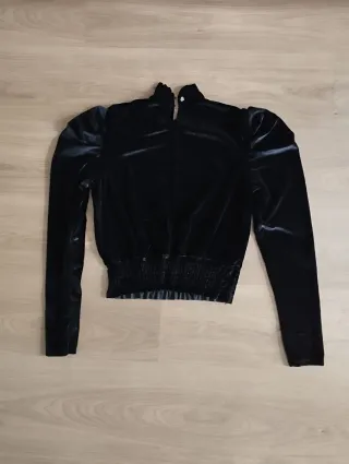 Blusa terciopelo cuello alto