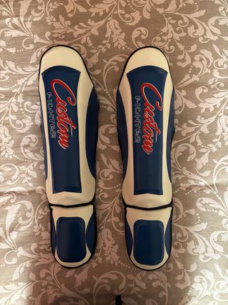 Tibiales Custom Fighter Azul y Blanco