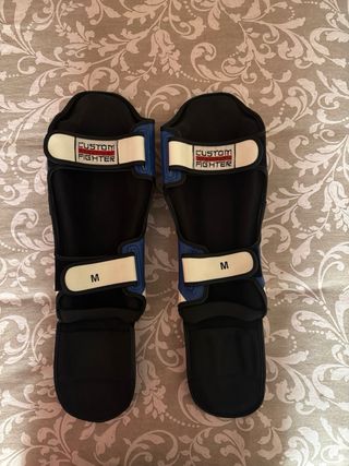 Tibiales Custom Fighter Azul y Blanco