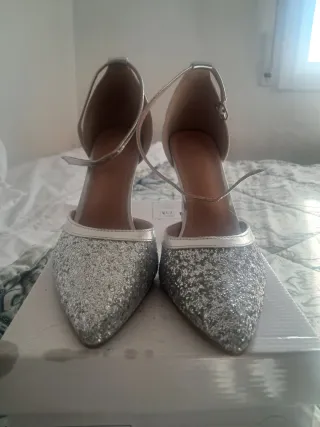 Zapatos de fiesta plateados talla 41